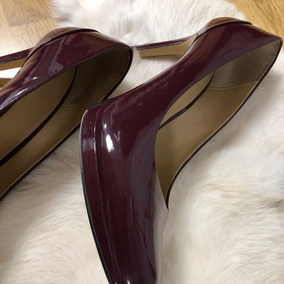 Michael Kors pumps 8 1/2 - Picture 13 of 16